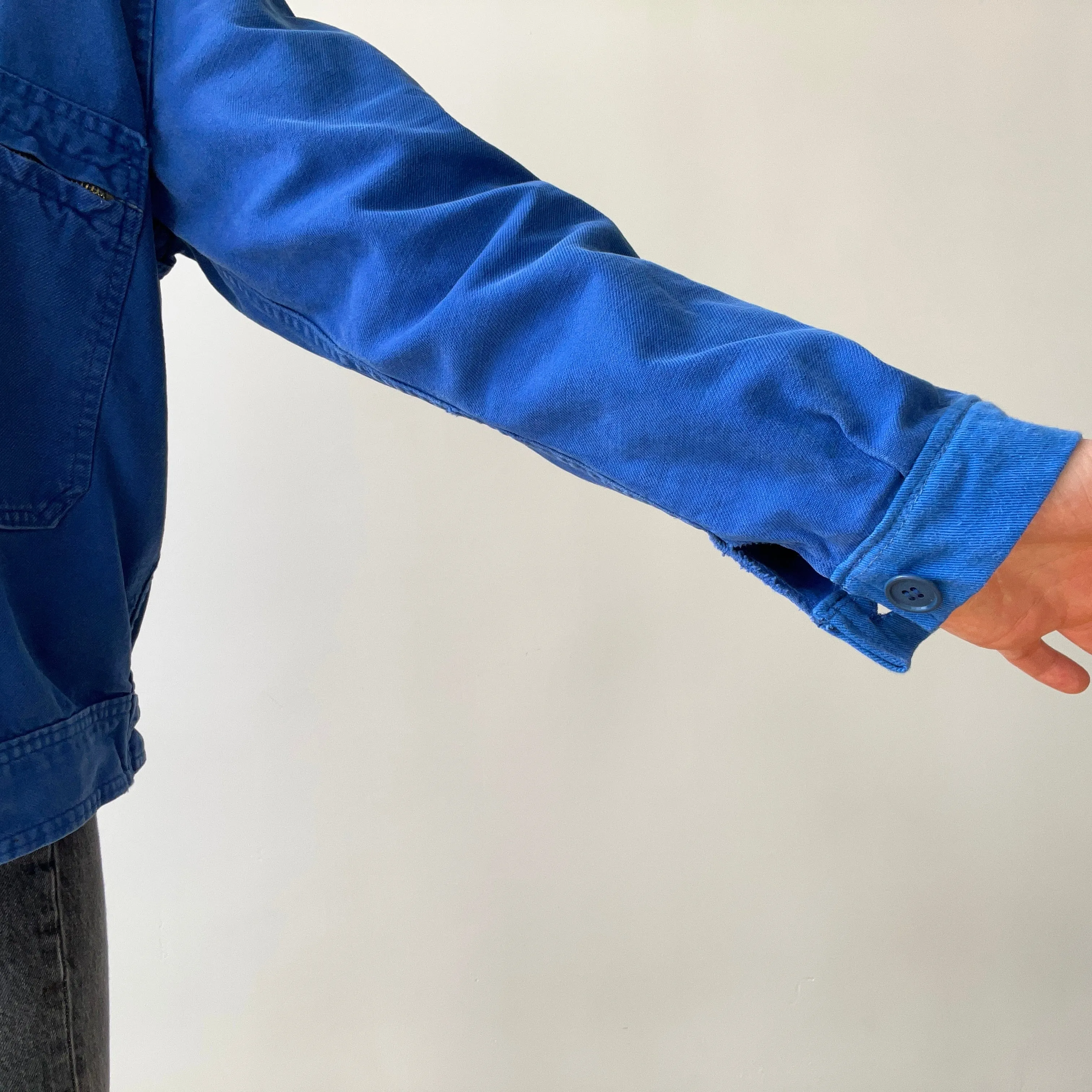 1980s Europeenne De Brasseries Chore Coat with Replaced Zipper and 13 Star Buttons - Lots of Mending