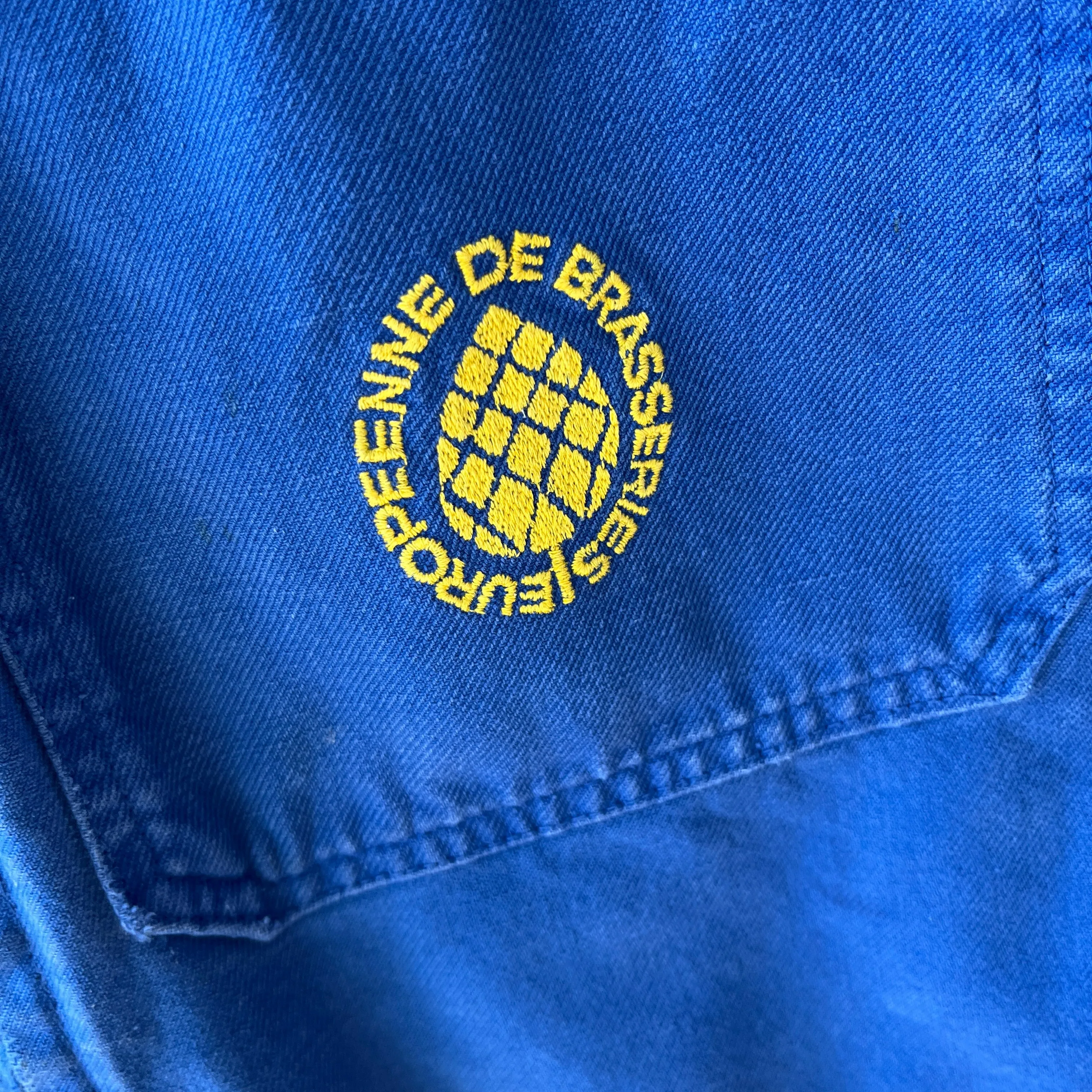 1980s Europeenne De Brasseries Chore Coat with Replaced Zipper and 13 Star Buttons - Lots of Mending