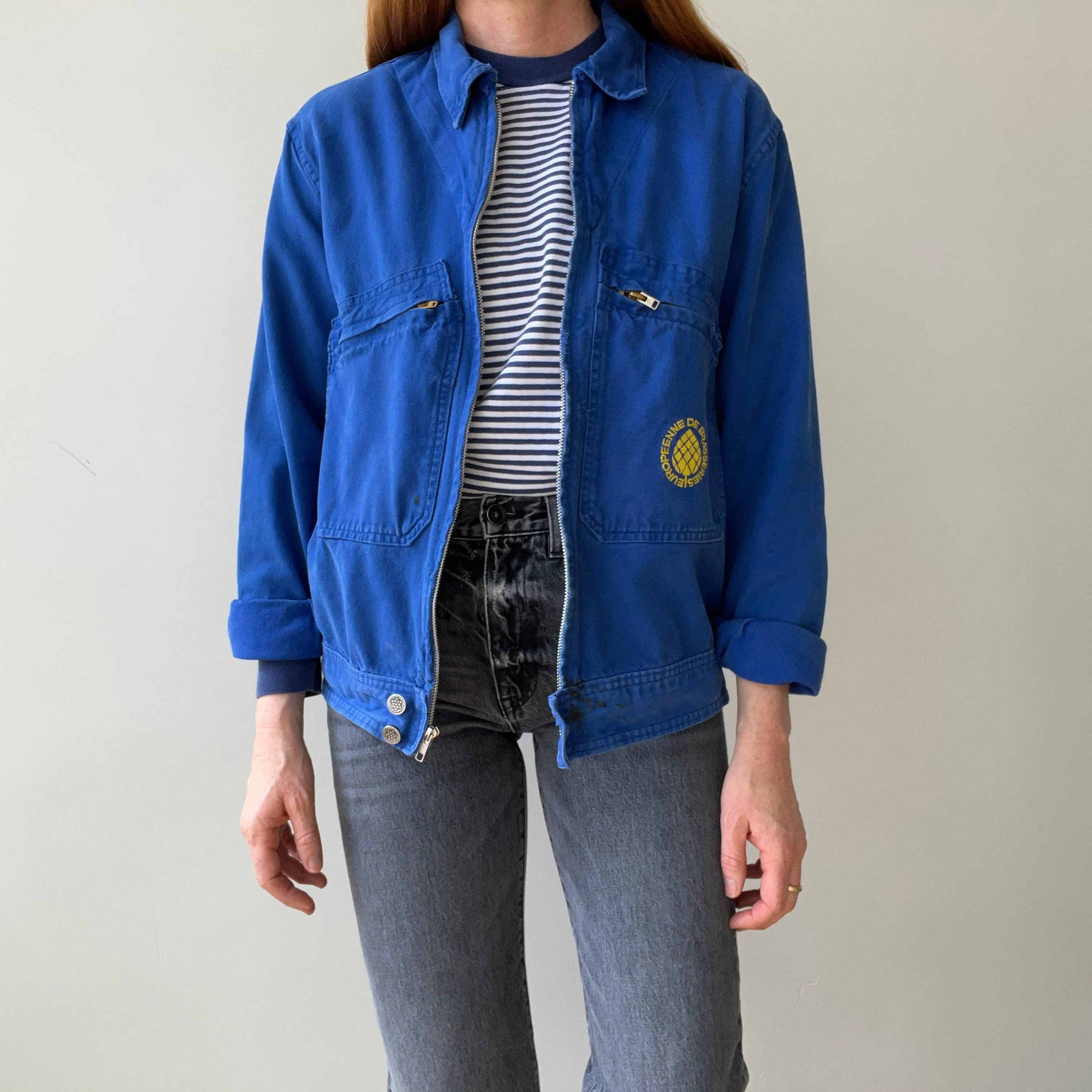 1980s Europeenne De Brasseries Chore Coat with Replaced Zipper and 13 Star Buttons - Lots of Mending