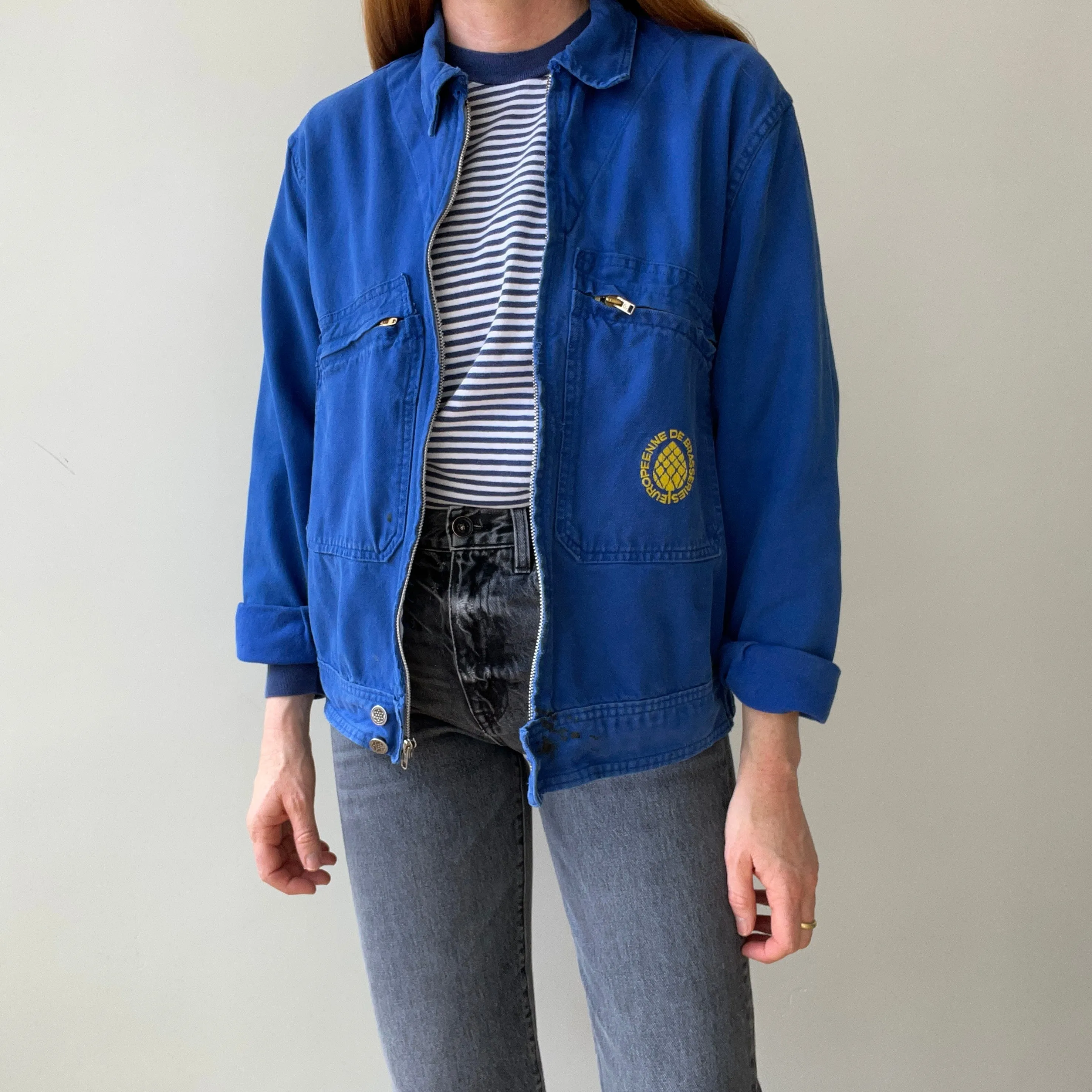 1980s Europeenne De Brasseries Chore Coat with Replaced Zipper and 13 Star Buttons - Lots of Mending