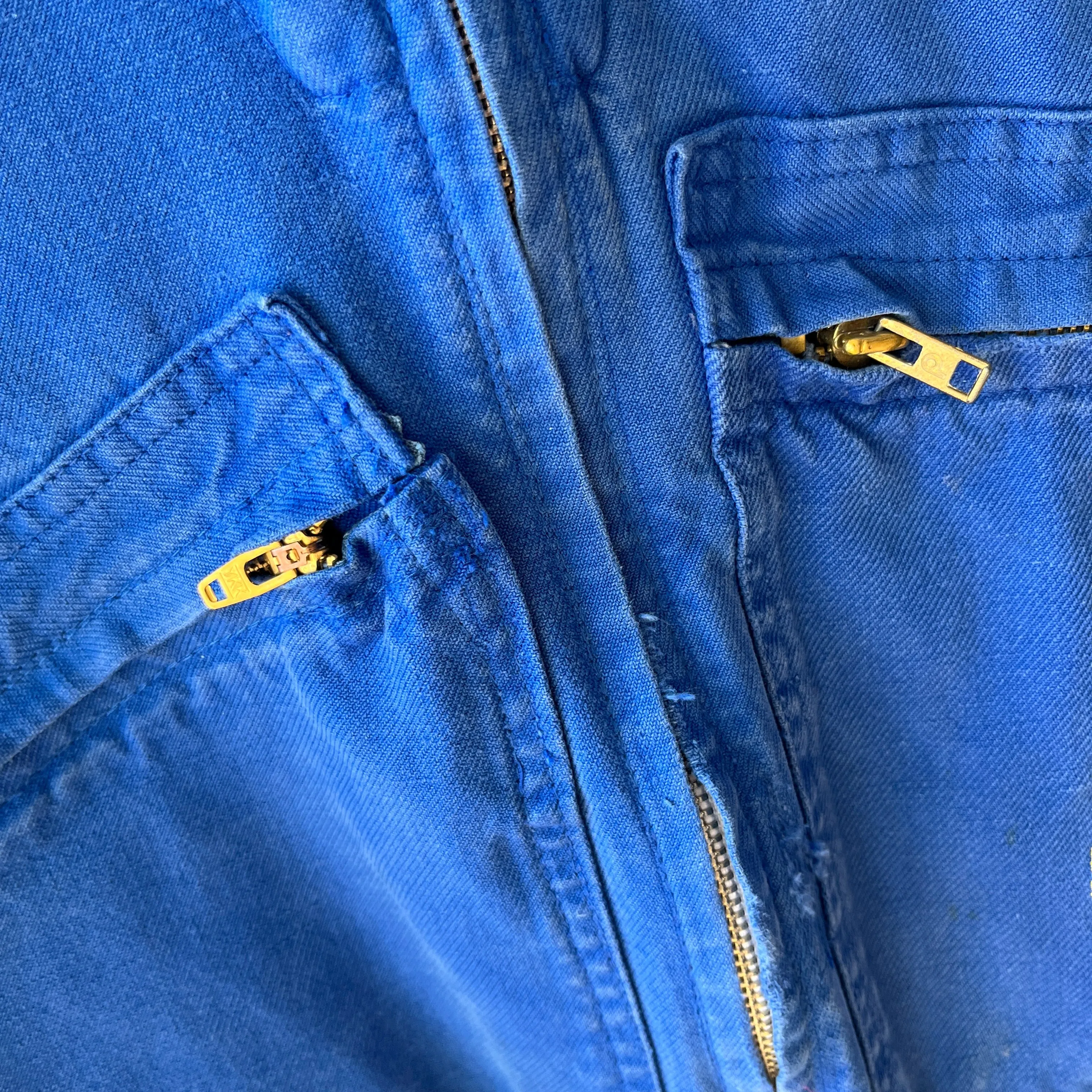 1980s Europeenne De Brasseries Chore Coat with Replaced Zipper and 13 Star Buttons - Lots of Mending