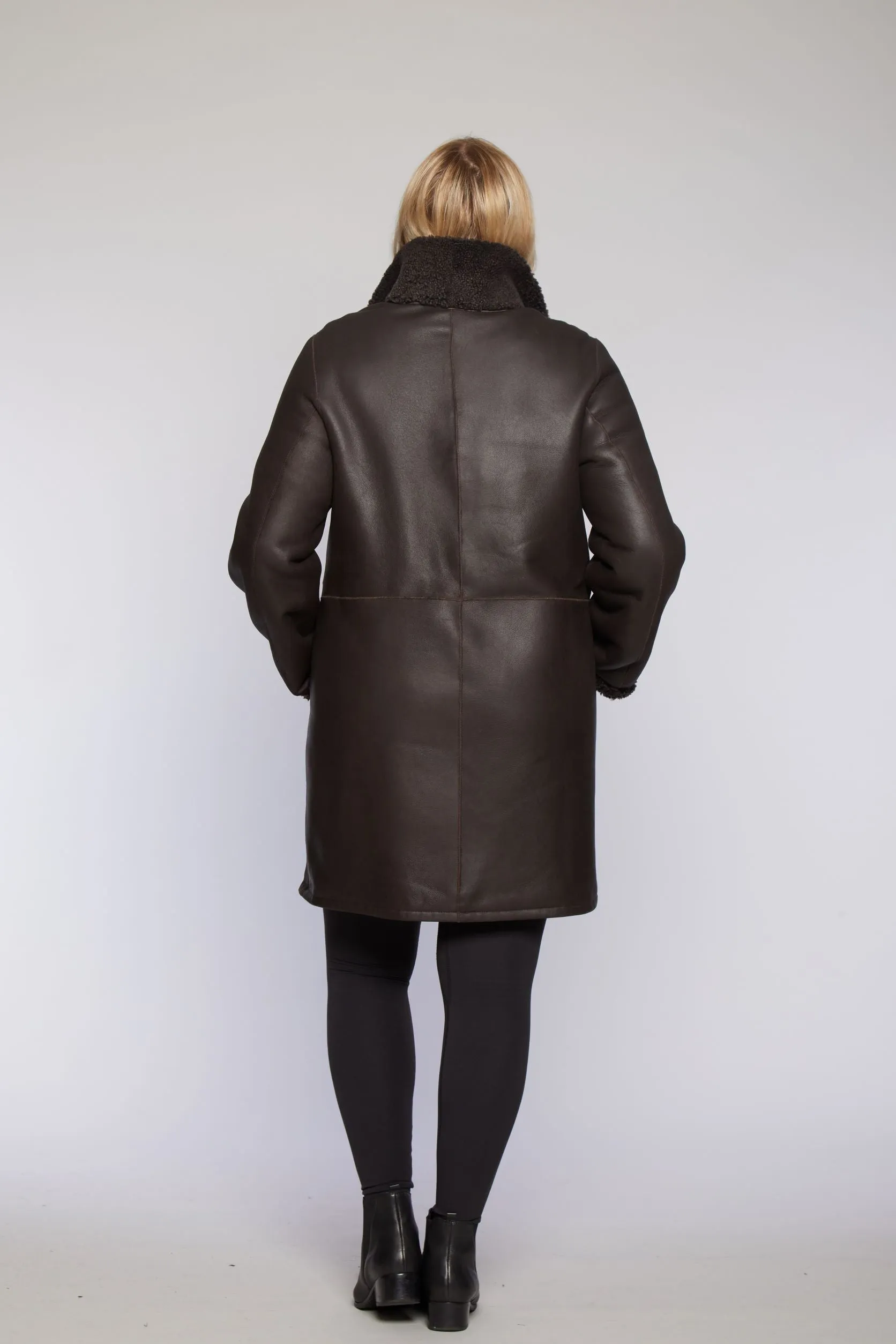 #C527 Curve-Sizing Shearling Reverses to Soft Napa